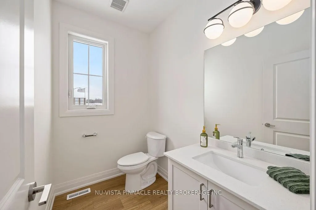 Photo 9 of 2594 Sheffield Boulevard, London, South U — HOMEH