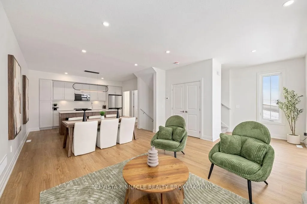 Photo 11 of 2594 Sheffield Boulevard, London, South U — HOMEH