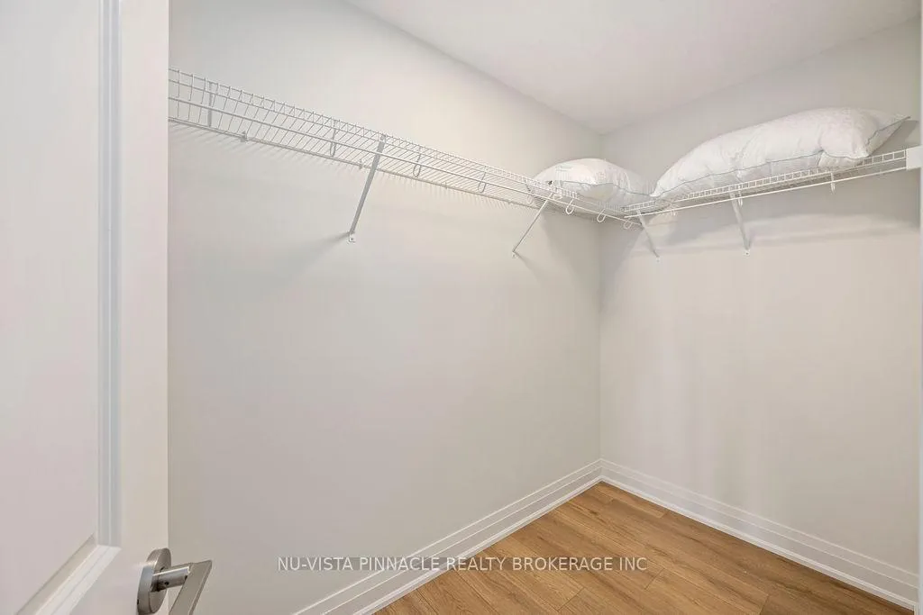 Photo 15 of 2594 Sheffield Boulevard, London, South U — HOMEH