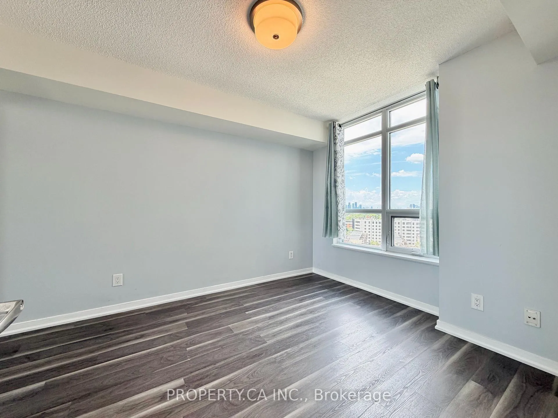 Photo 9 of Unit 1209, 38 Joe Shuster Way, Toronto, South Parkdale — HOMEH