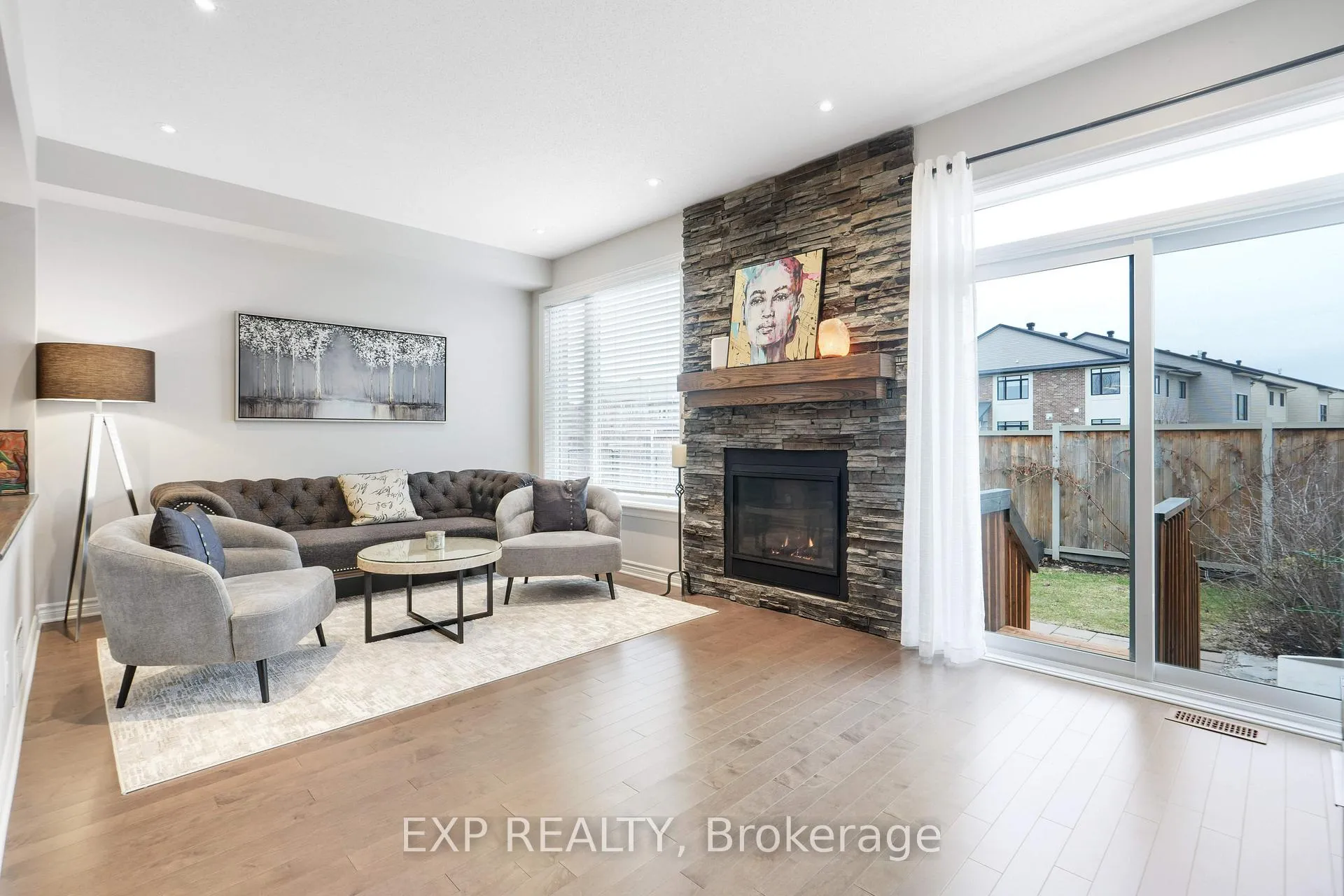 Photo 13 of 529 Stargazer Crescent, Ottawa, Riverside South/Gloucester Glen — HOMEH