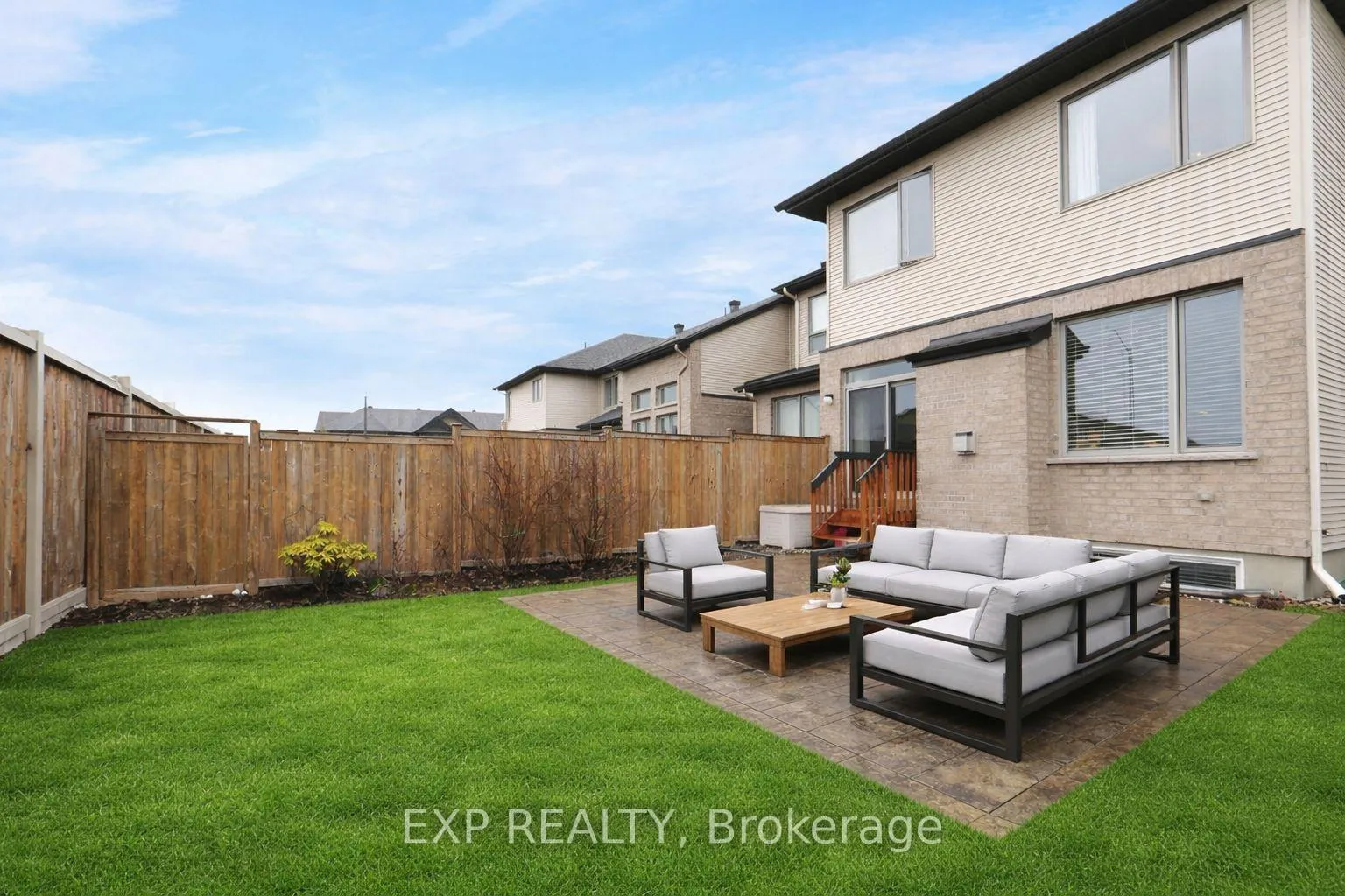 Photo 22 of 529 Stargazer Crescent, Ottawa, Riverside South/Gloucester Glen — HOMEH