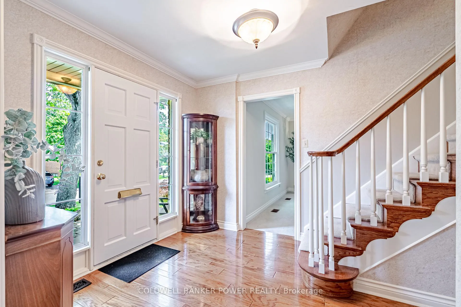 Photo 6 of 64 Leland Place, London, South M — HOMEH