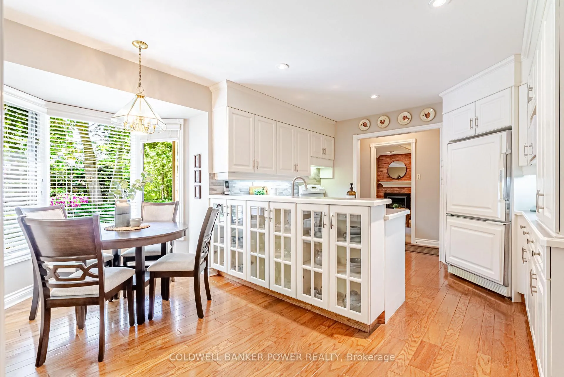Photo 13 of 64 Leland Place, London, South M — HOMEH
