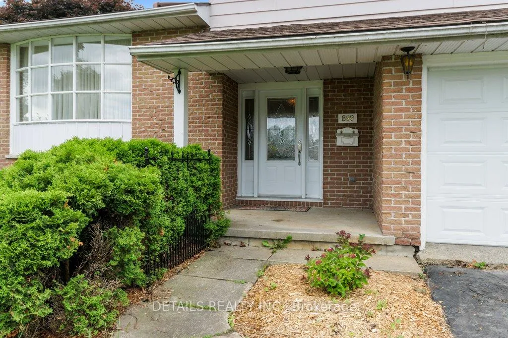 Photo 3 of 899 Percy Crescent, Kingston, City SouthWest — HOMEH