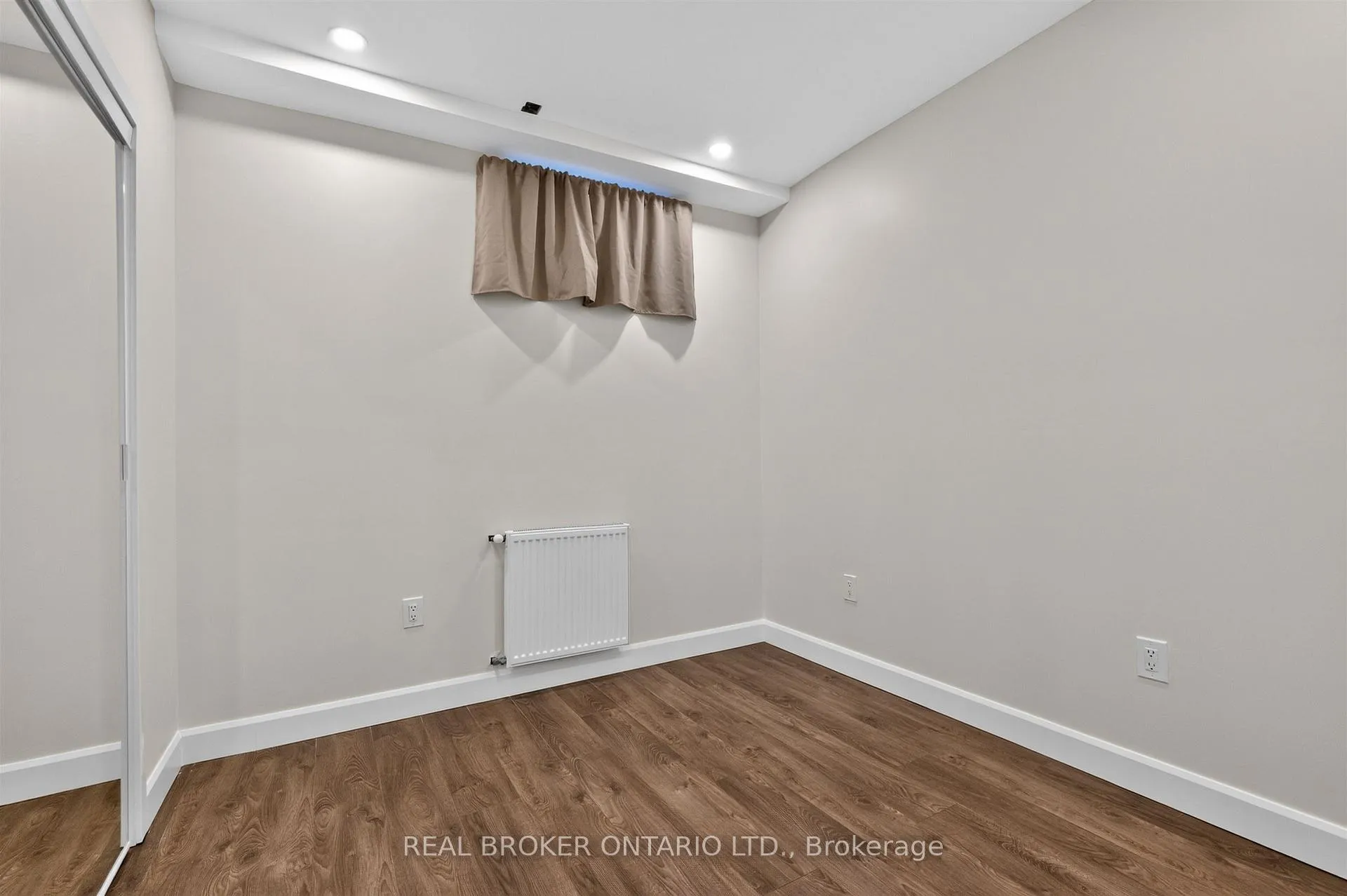 Photo 29 of 14 Mortimer Avenue, Toronto, Broadview North — HOMEH