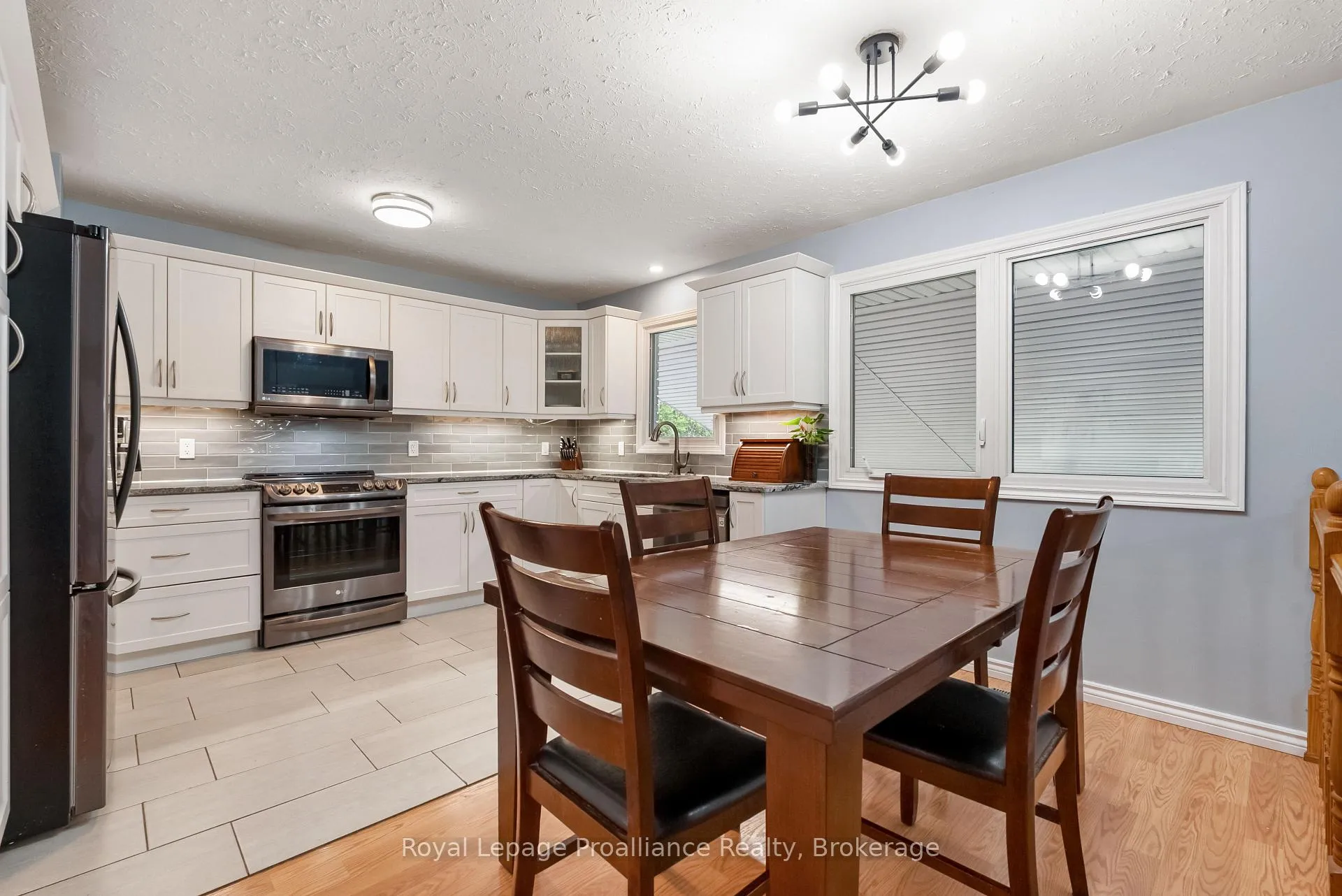 Photo 10 of 161 Holly Drive, Stirling-Rawdon, Stirling Ward — HOMEH