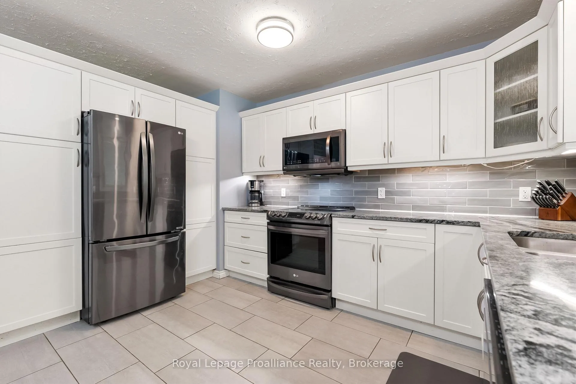Photo 12 of 161 Holly Drive, Stirling-Rawdon, Stirling Ward — HOMEH