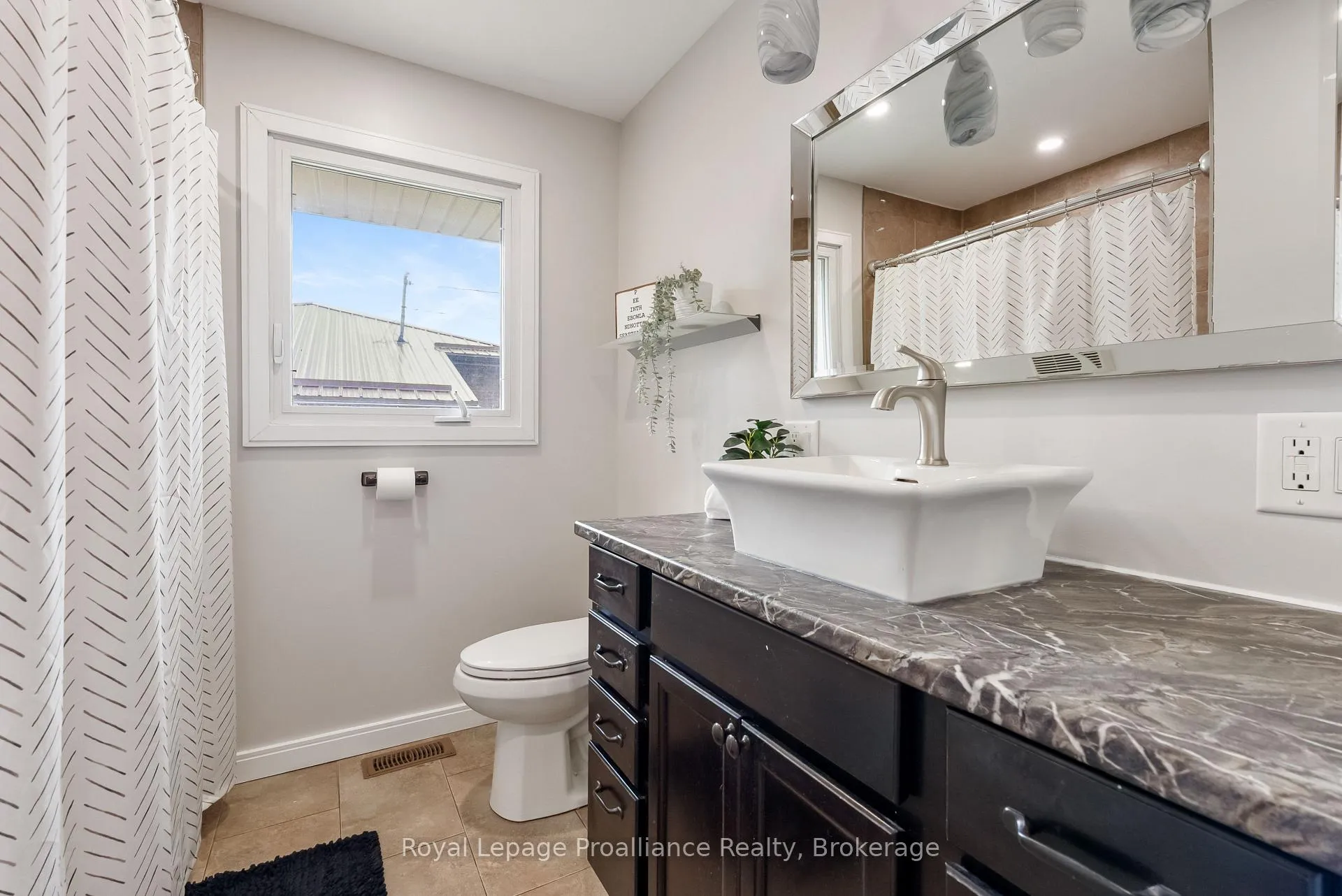 Photo 14 of 161 Holly Drive, Stirling-Rawdon, Stirling Ward — HOMEH