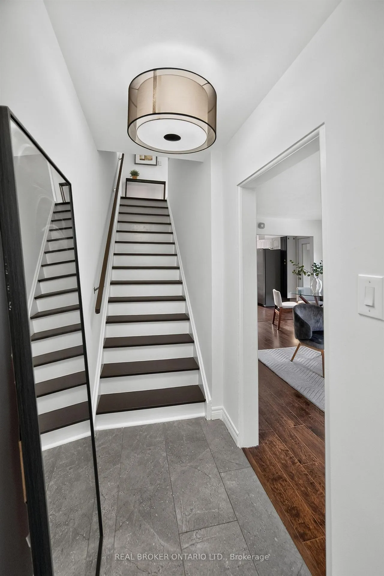 Photo 39 of 30 Willowmount Drive, Scarborough, Clairlea-Birchmount — HOMEH