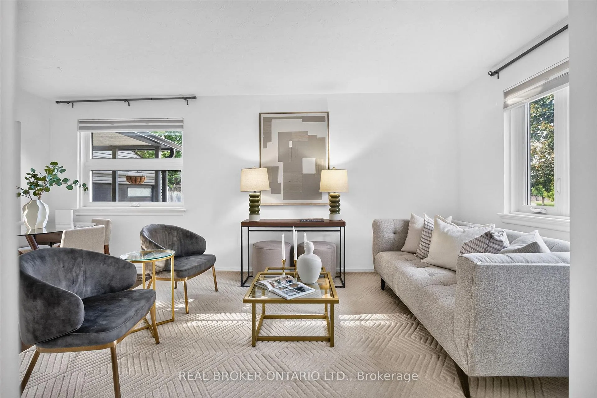 Photo 5 of 30 Willowmount Drive, Scarborough, Clairlea-Birchmount — HOMEH