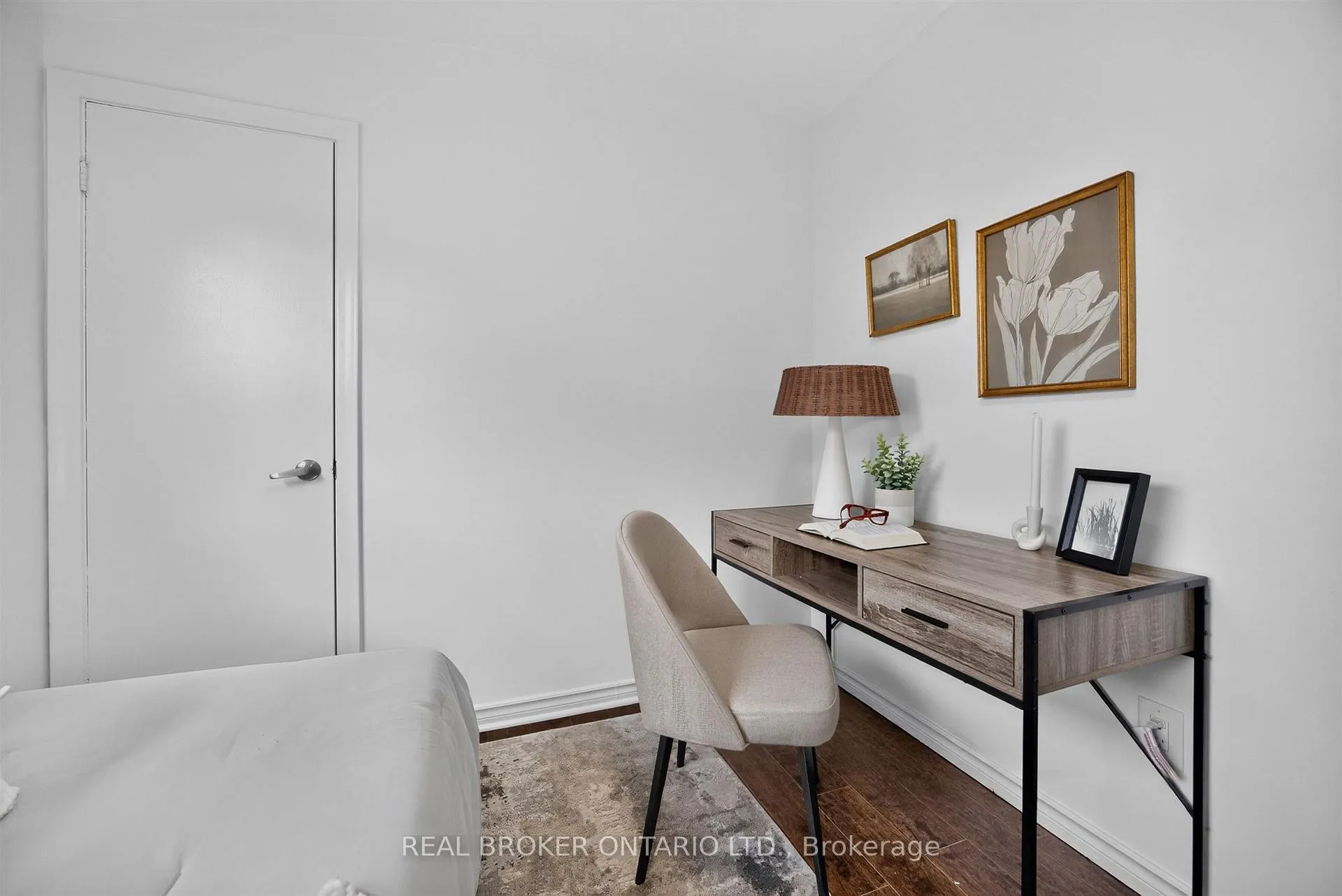Photo 23 of 30 Willowmount Drive, Scarborough, Clairlea-Birchmount — HOMEH