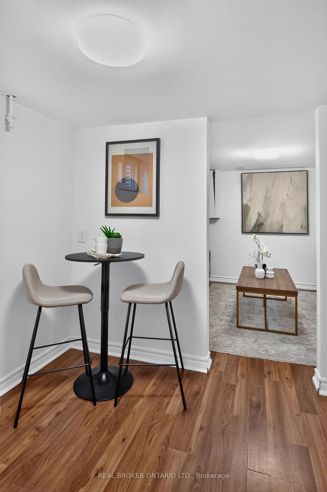 Photo 30 of 30 Willowmount Drive, Scarborough, Clairlea-Birchmount — HOMEH