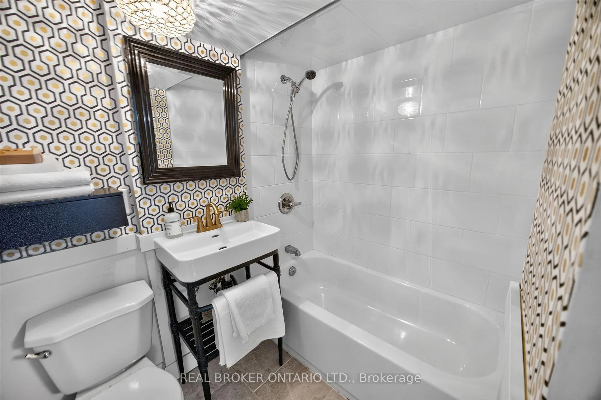Photo 34 of 30 Willowmount Drive, Scarborough, Clairlea-Birchmount — HOMEH