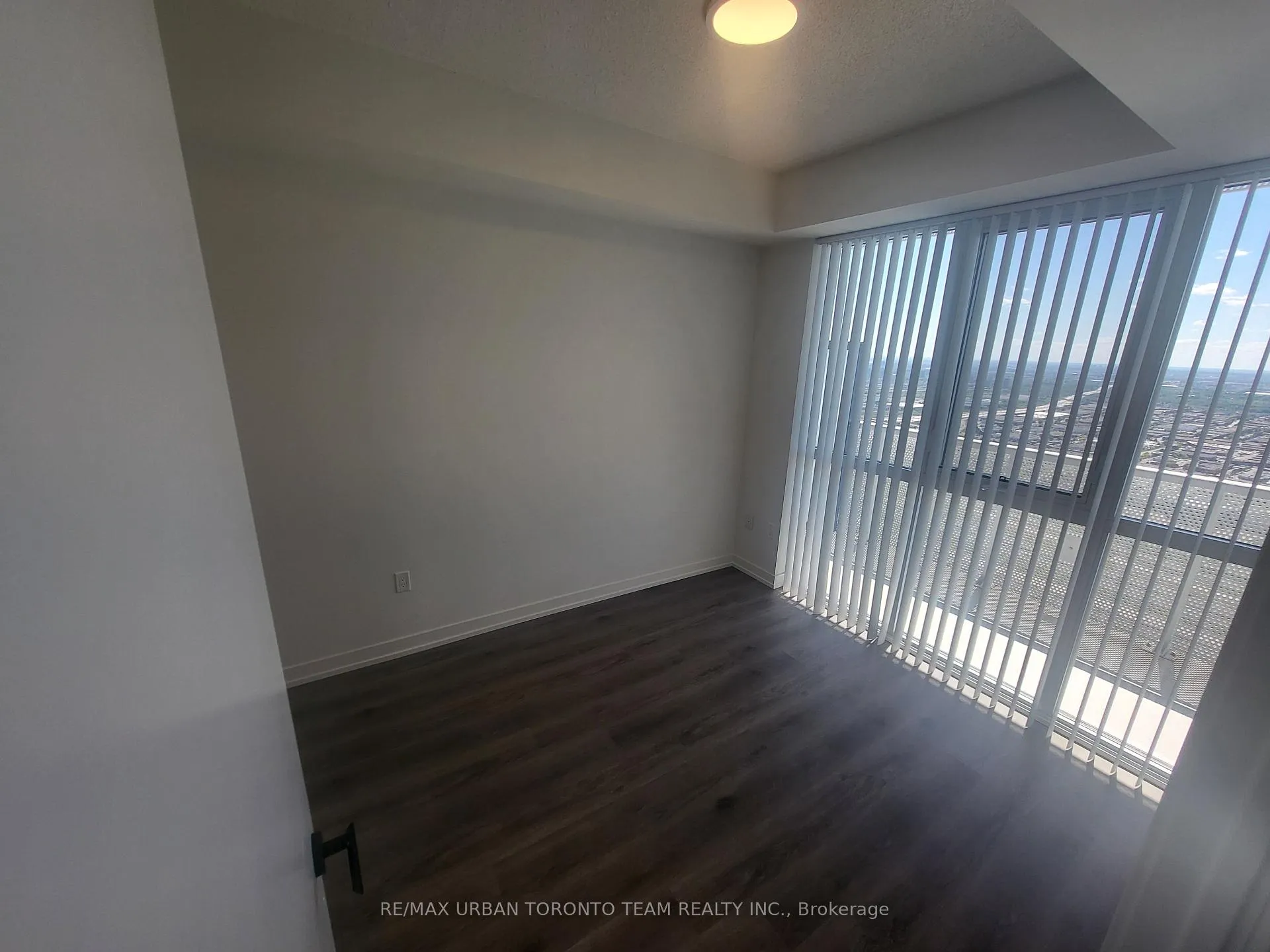 Photo 8 of Unit 6308, 225 Commerce Street, Vaughan, Vaughan Corporate Centre — HOMEH