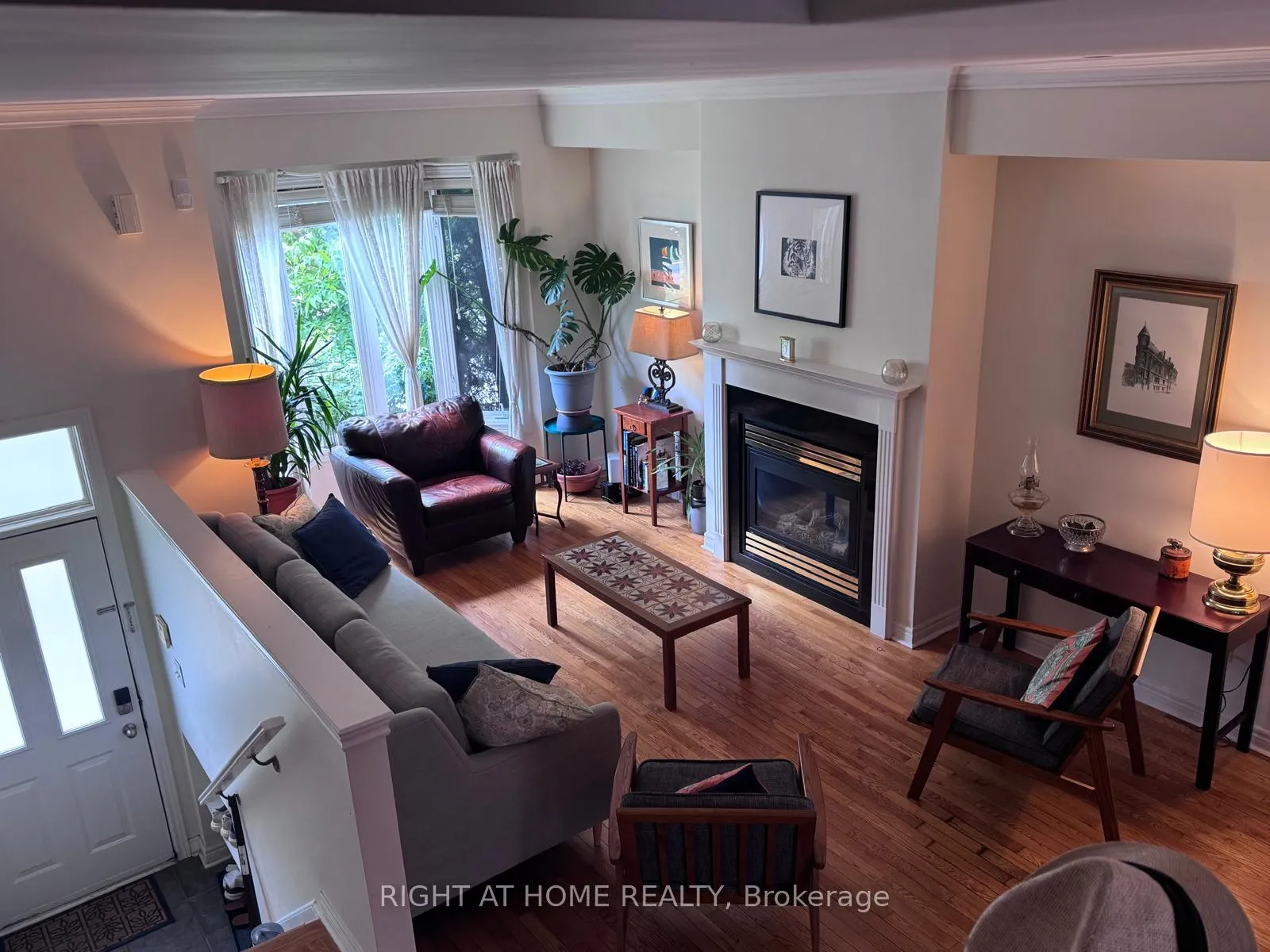 Photo 2 of 2-116 Evans Avenue, Etobicoke, Mimico — HOMEH