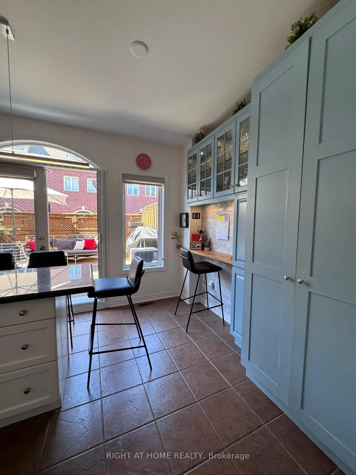 Photo 7 of 2-116 Evans Avenue, Etobicoke, Mimico — HOMEH