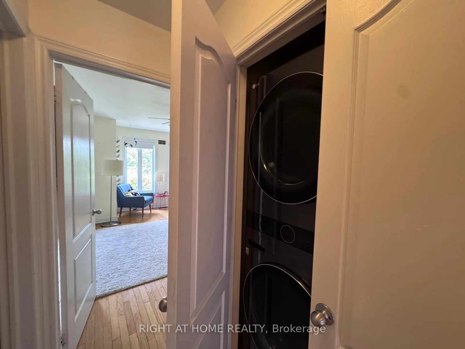 Photo 23 of 2-116 Evans Avenue, Etobicoke, Mimico — HOMEH