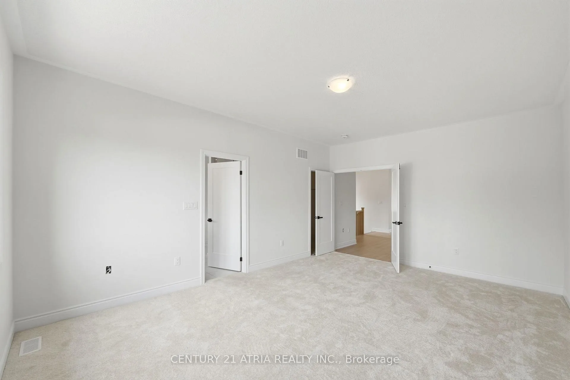 Photo 11 of 1460 Mayport Drive, Oshawa, Lakeview — HOMEH