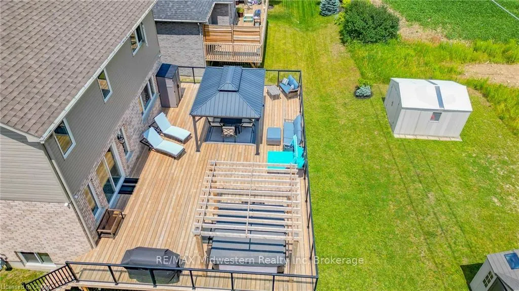 Photo 15 of 122 Bridge Crescent, Minto — HOMEH
