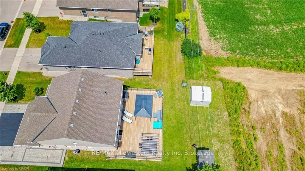 Photo 17 of 122 Bridge Crescent, Minto — HOMEH
