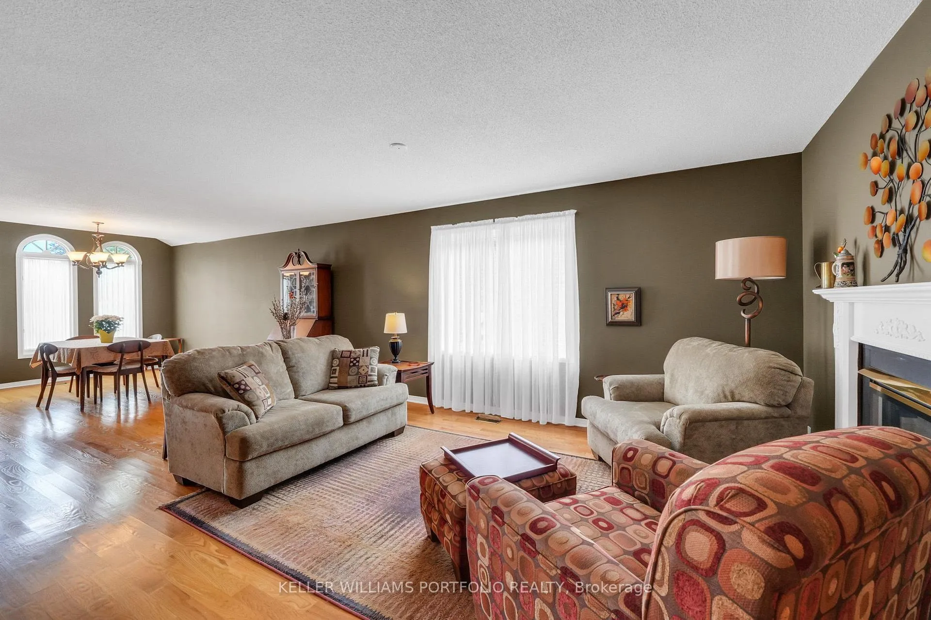 Photo 8 of 1025 Lytton Court, Pickering, Rosebank — HOMEH