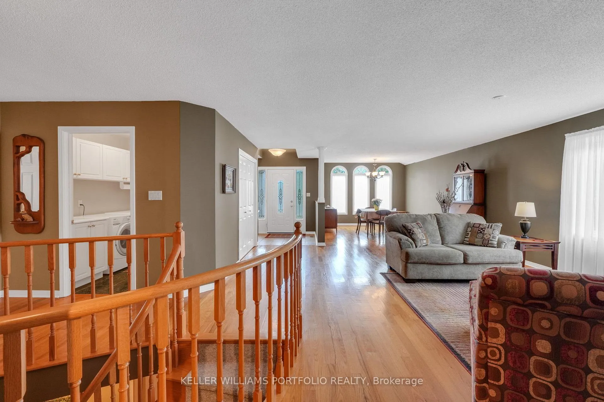 Photo 9 of 1025 Lytton Court, Pickering, Rosebank — HOMEH