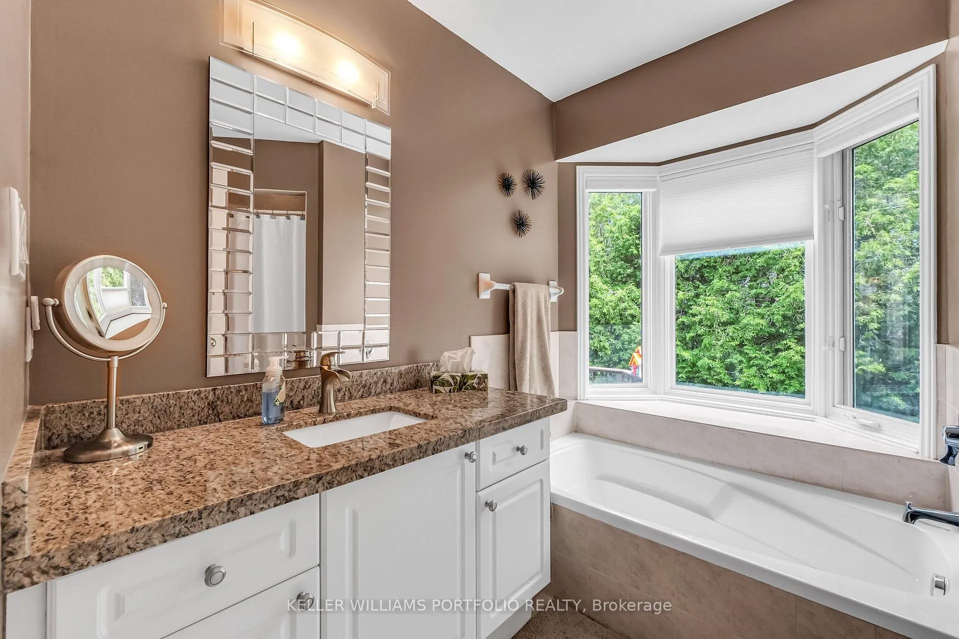 Photo 14 of 1025 Lytton Court, Pickering, Rosebank — HOMEH