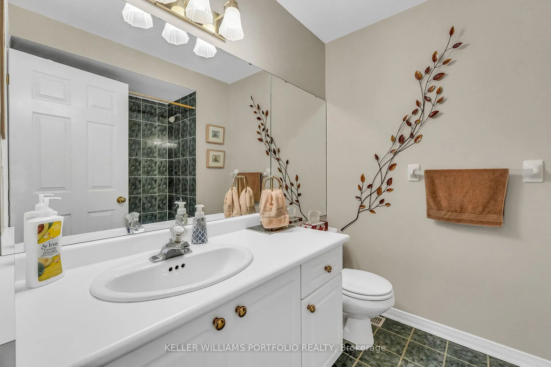 Photo 18 of 1025 Lytton Court, Pickering, Rosebank — HOMEH