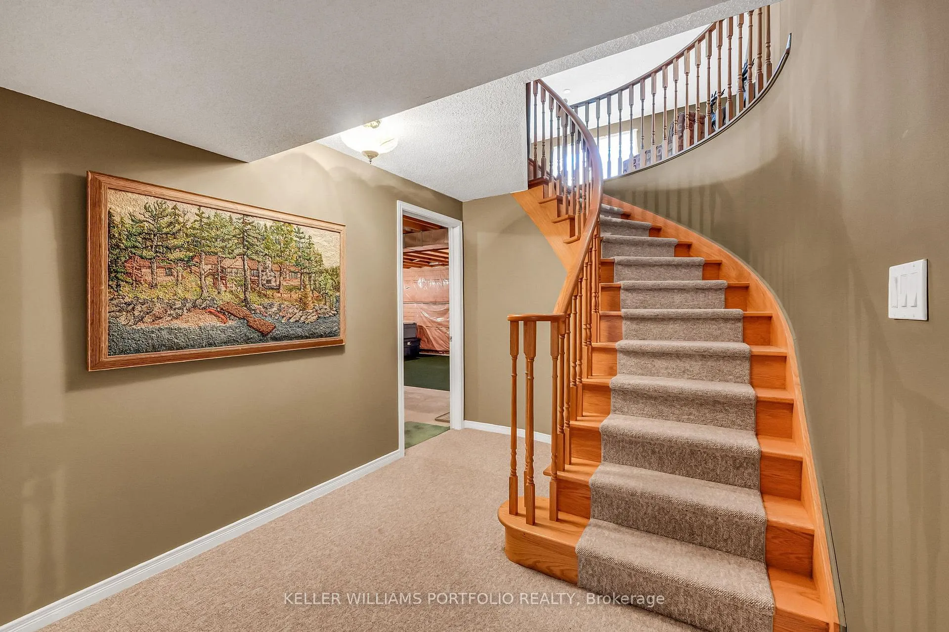 Photo 29 of 1025 Lytton Court, Pickering, Rosebank — HOMEH
