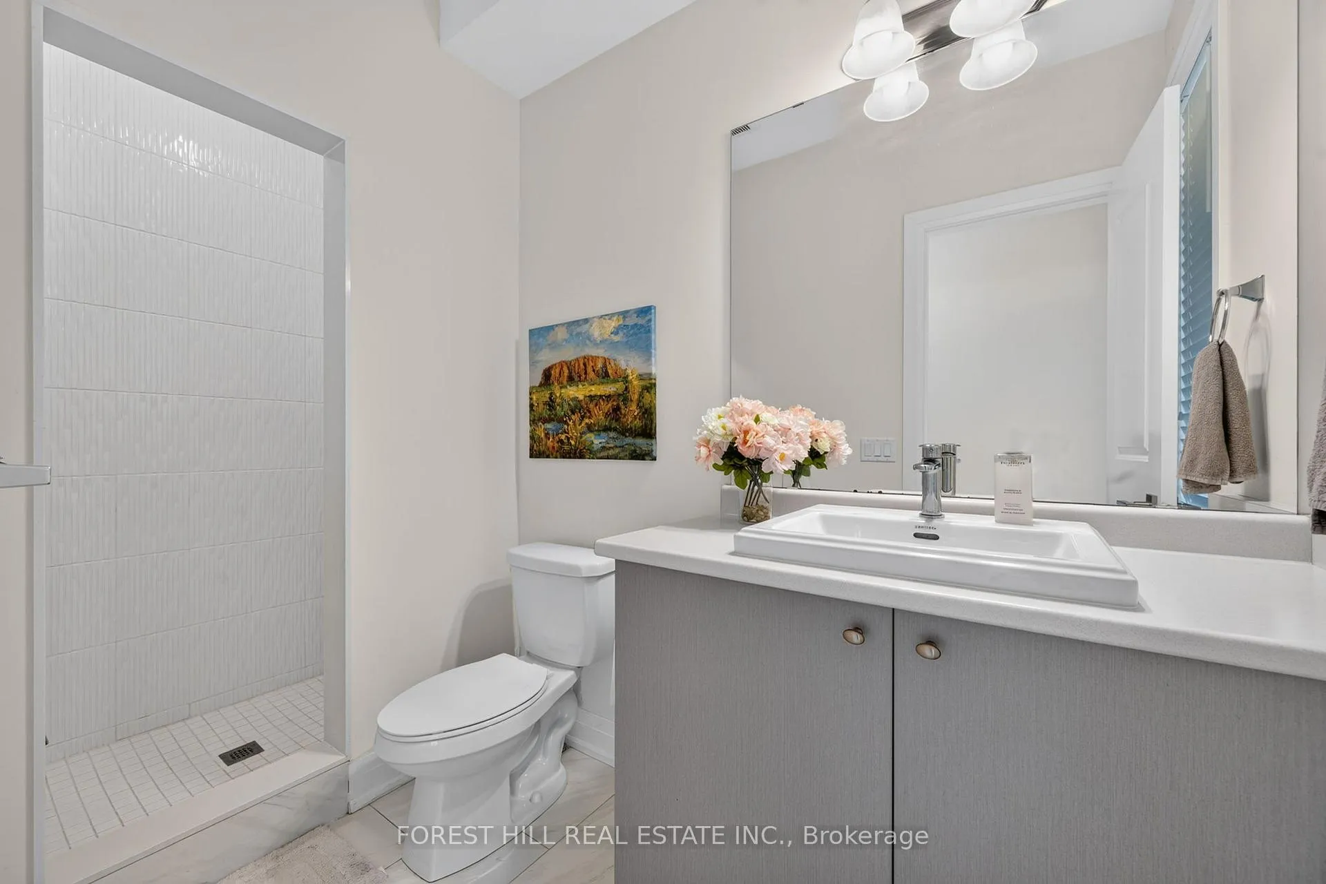 Photo 7 of 96 Salterton Circle, Vaughan, Rural Vaughan — HOMEH
