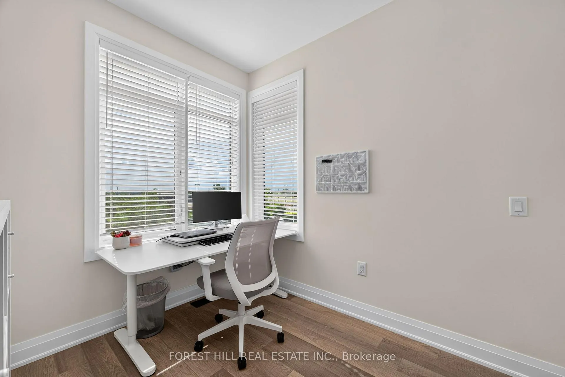 Photo 18 of 96 Salterton Circle, Vaughan, Rural Vaughan — HOMEH