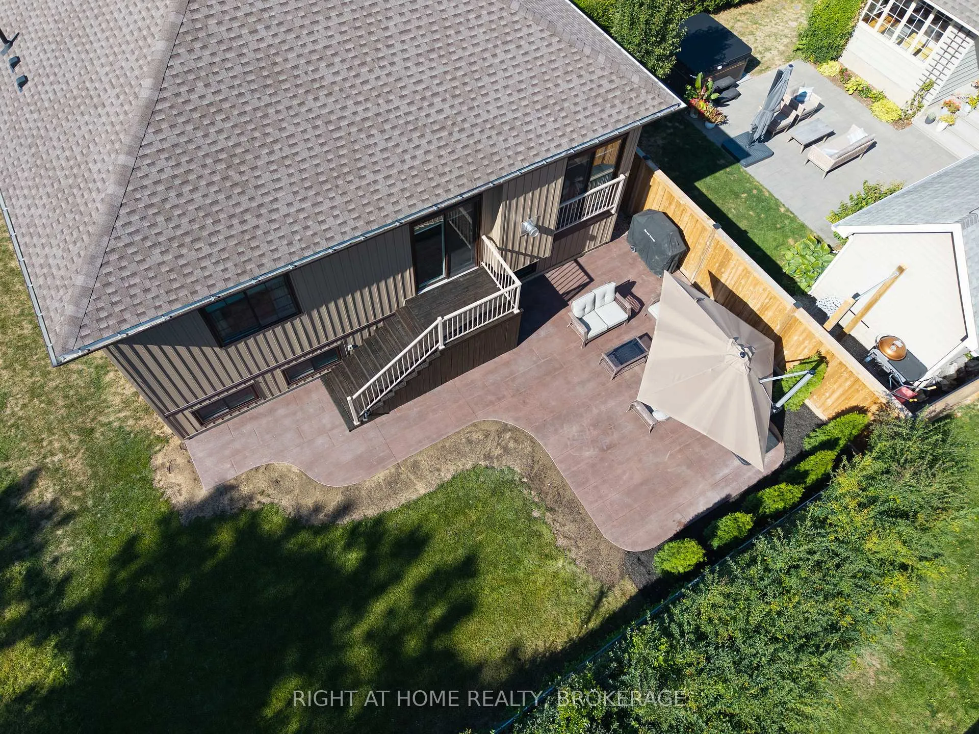 Photo 10 of 32B Dorothy Street, St. Catharines, Lakeport — HOMEH