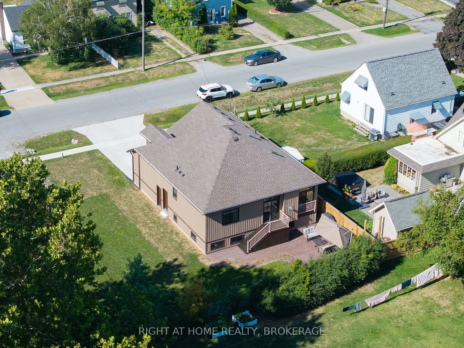 Photo 11 of 32B Dorothy Street, St. Catharines, Lakeport — HOMEH