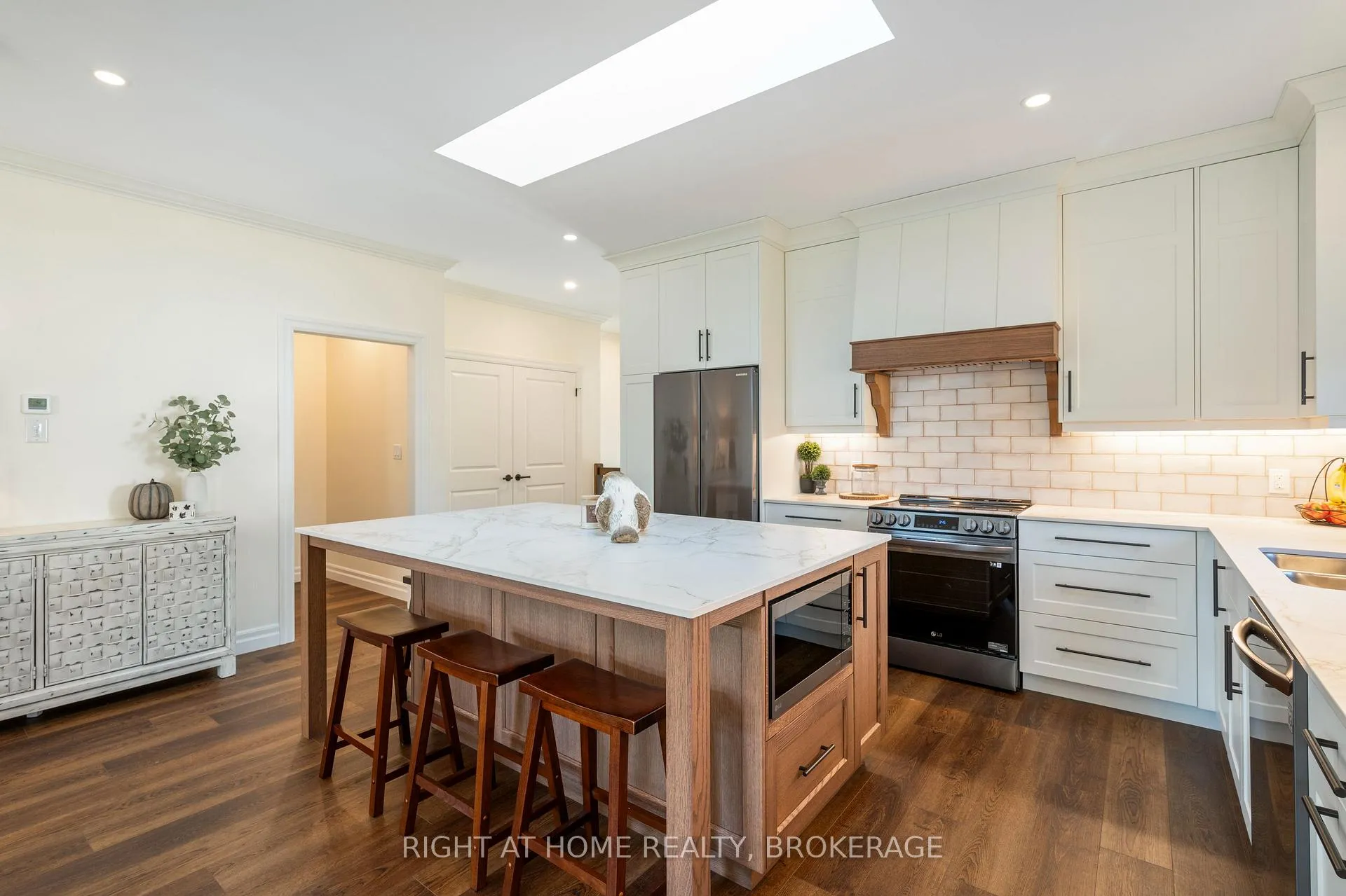 Photo 23 of 32B Dorothy Street, St. Catharines, Lakeport — HOMEH
