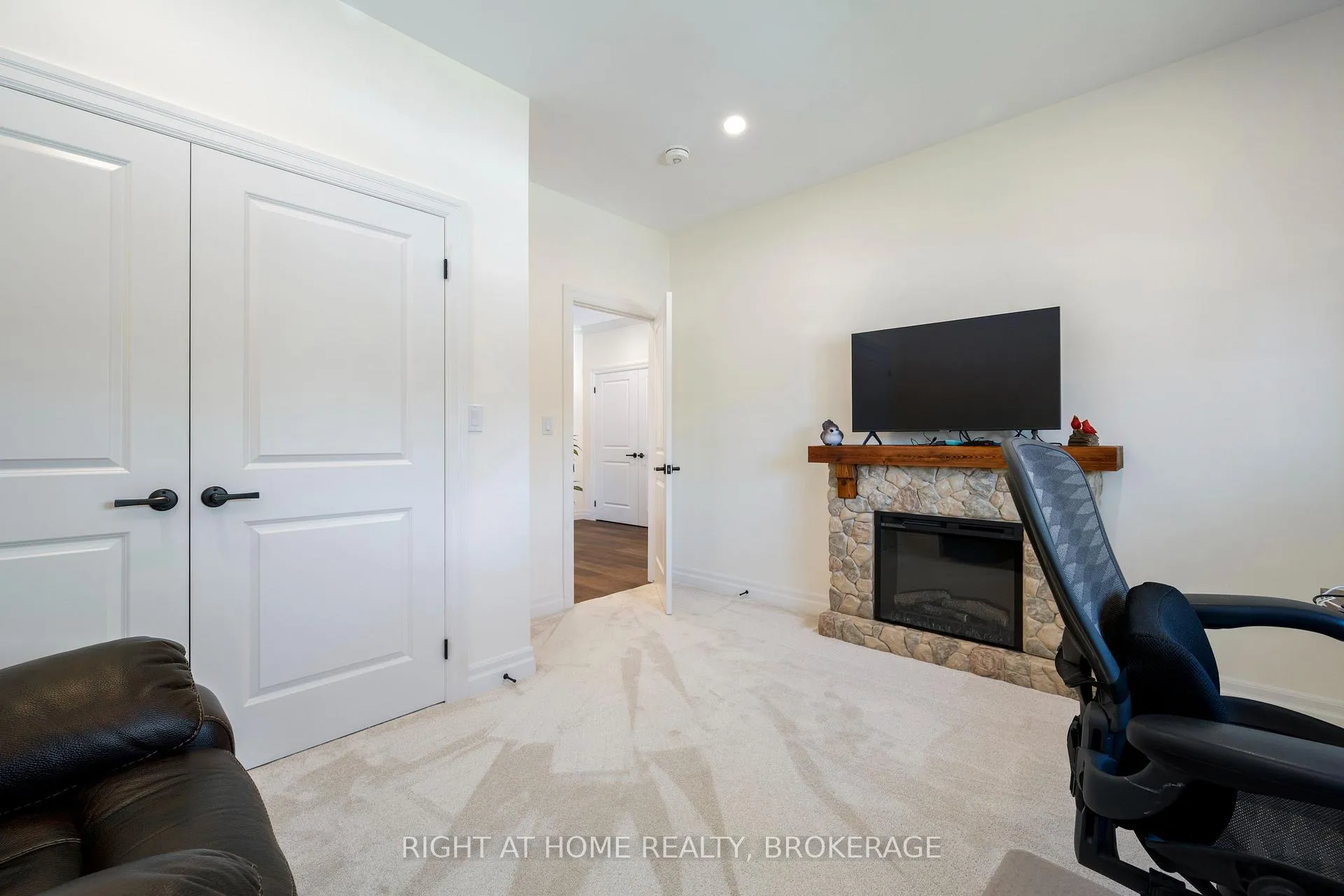 Photo 43 of 32B Dorothy Street, St. Catharines, Lakeport — HOMEH