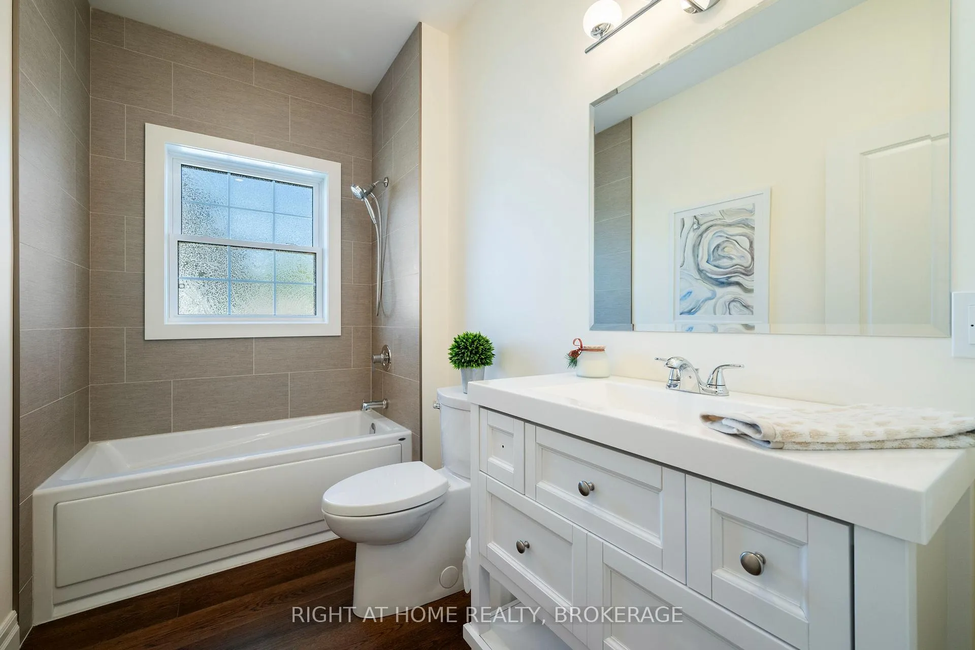 Photo 44 of 32B Dorothy Street, St. Catharines, Lakeport — HOMEH