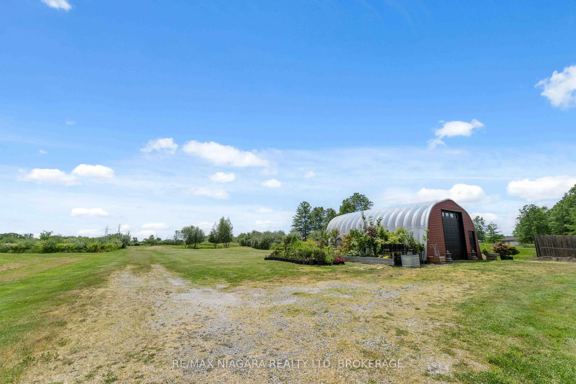 Photo 59 of 661 Carl Road, Welland, Cooks Mills — HOMEH