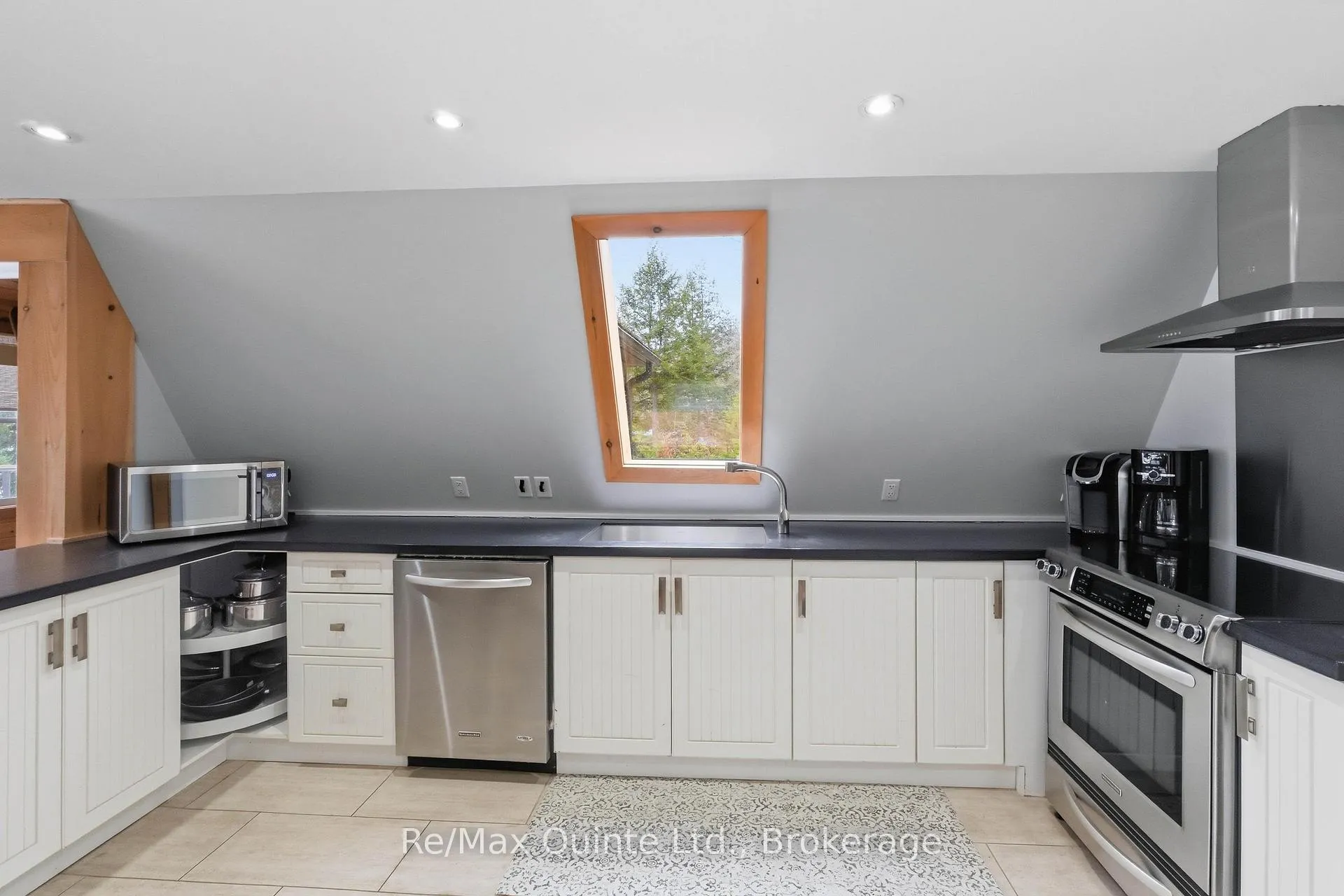 Photo 7 of 203 Faradale Drive, Faraday — HOMEH