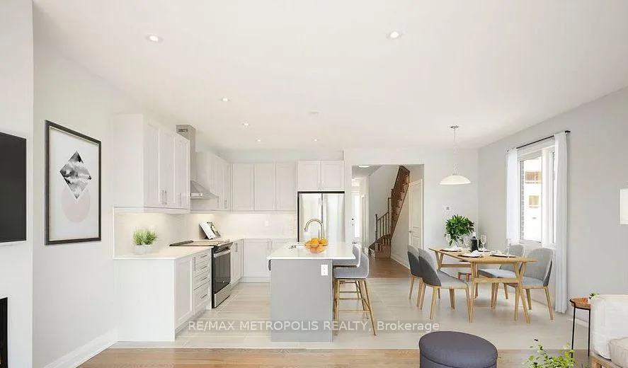 Photo 3 of 807 Smoothwater Lane, Pickering, Rural Pickering — HOMEH