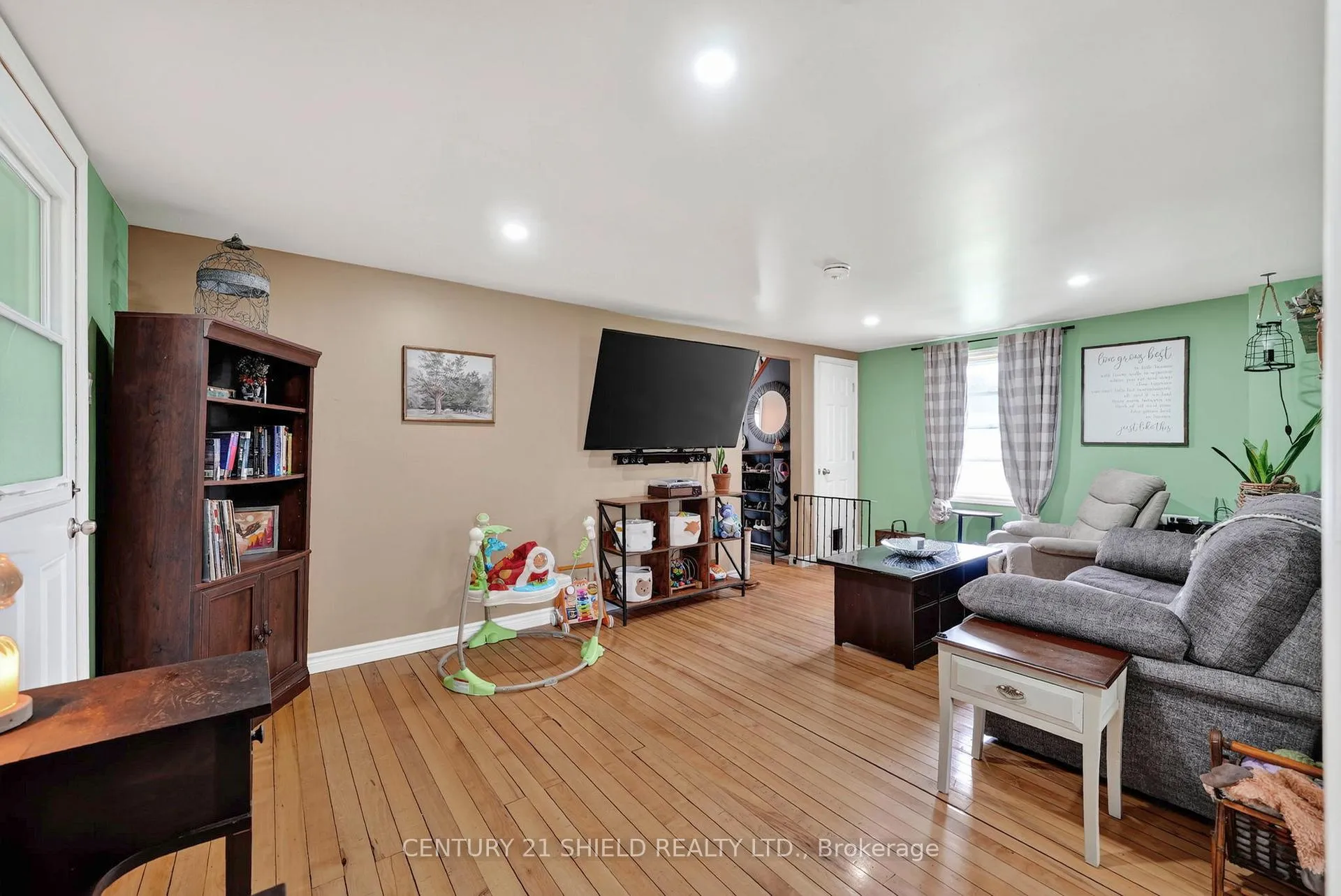 Photo 6 of 21149 Concession 5 Road, South Glengarry, South Glengarry (Lancaster) Twp — HOMEH