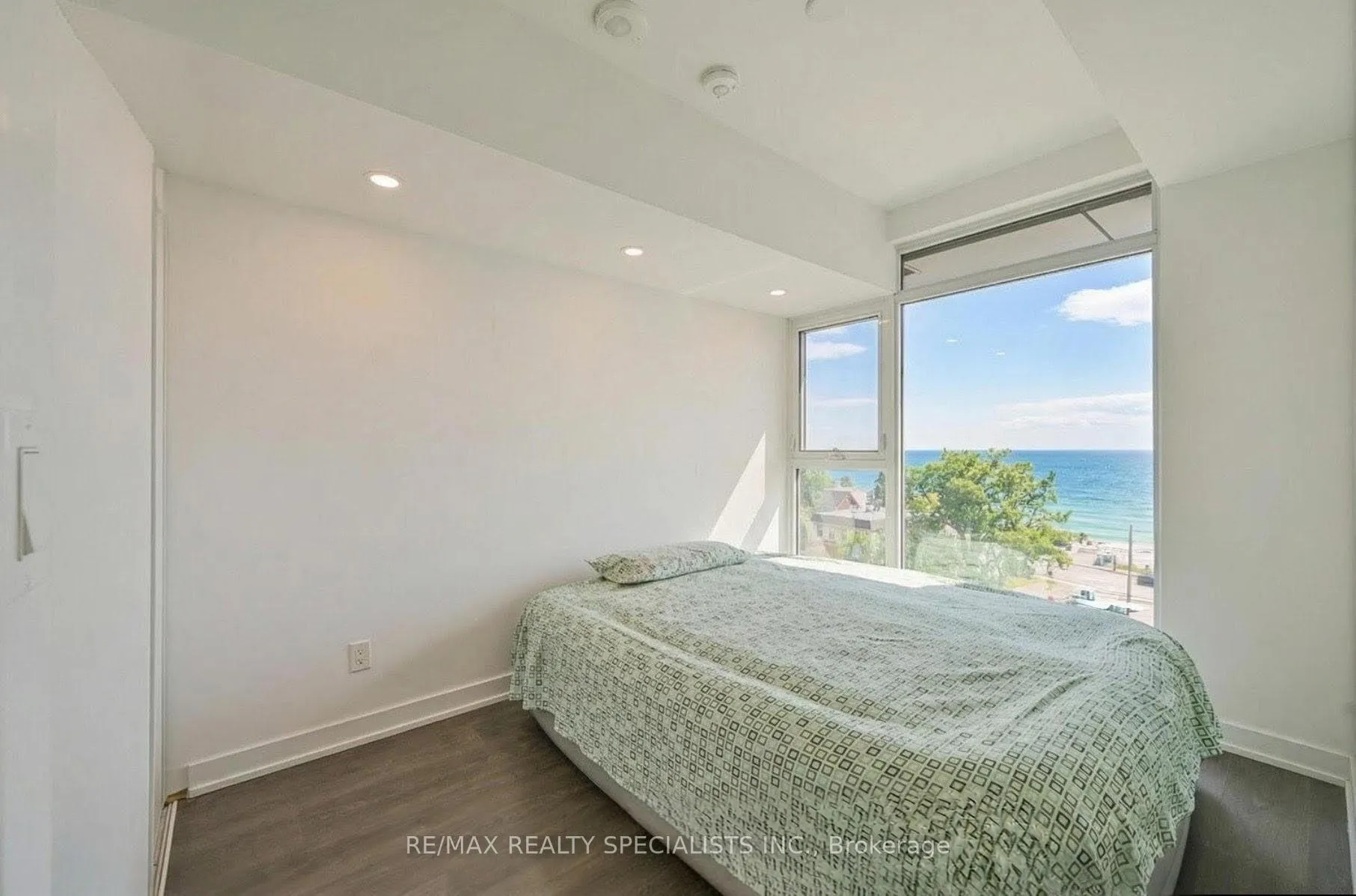 Photo 6 of Unit 507, 370 Martha Street, Burlington, Brant — HOMEH