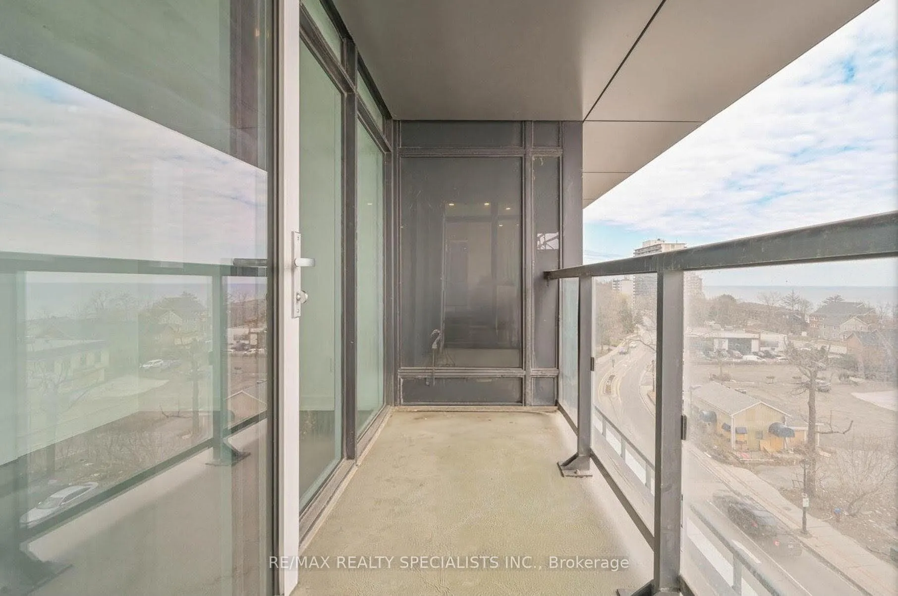 Photo 8 of Unit 507, 370 Martha Street, Burlington, Brant — HOMEH