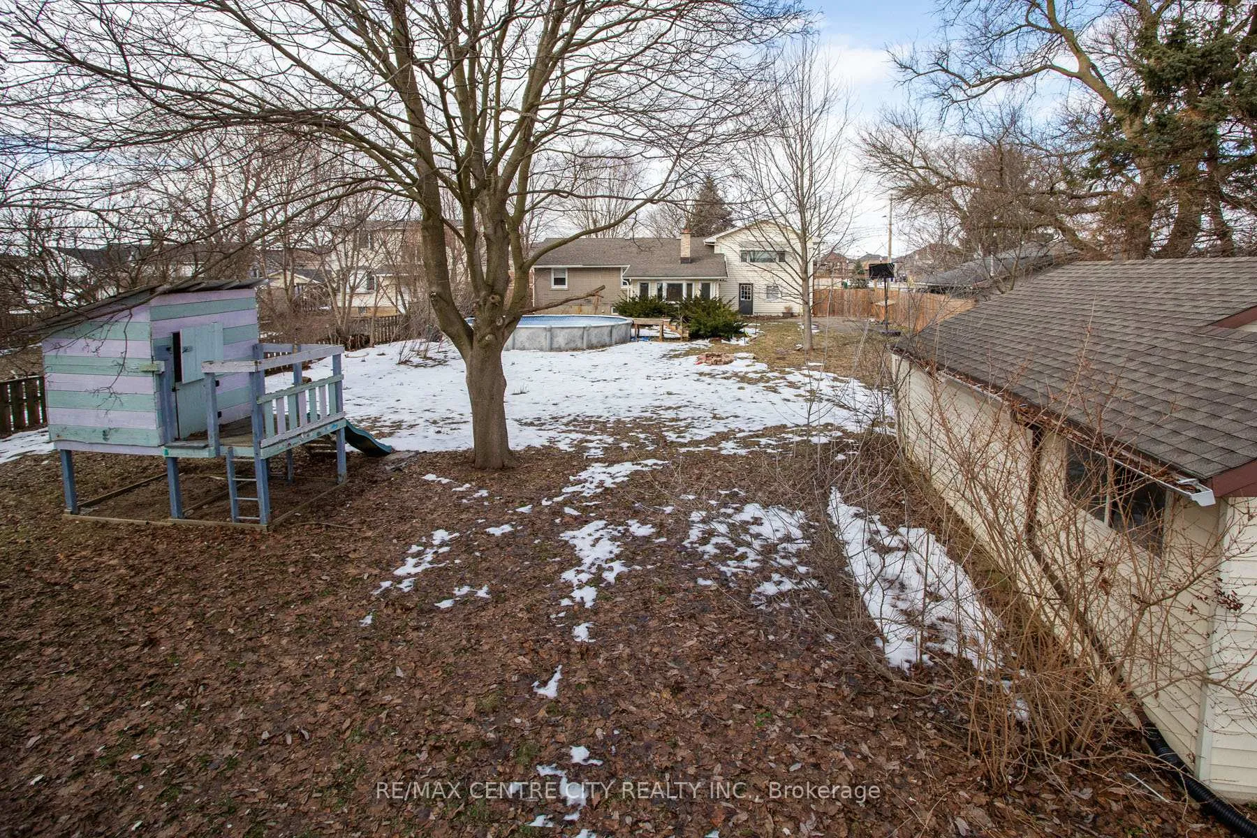Photo 47 of 1231 Sunningdale Road E, London, North C — HOMEH