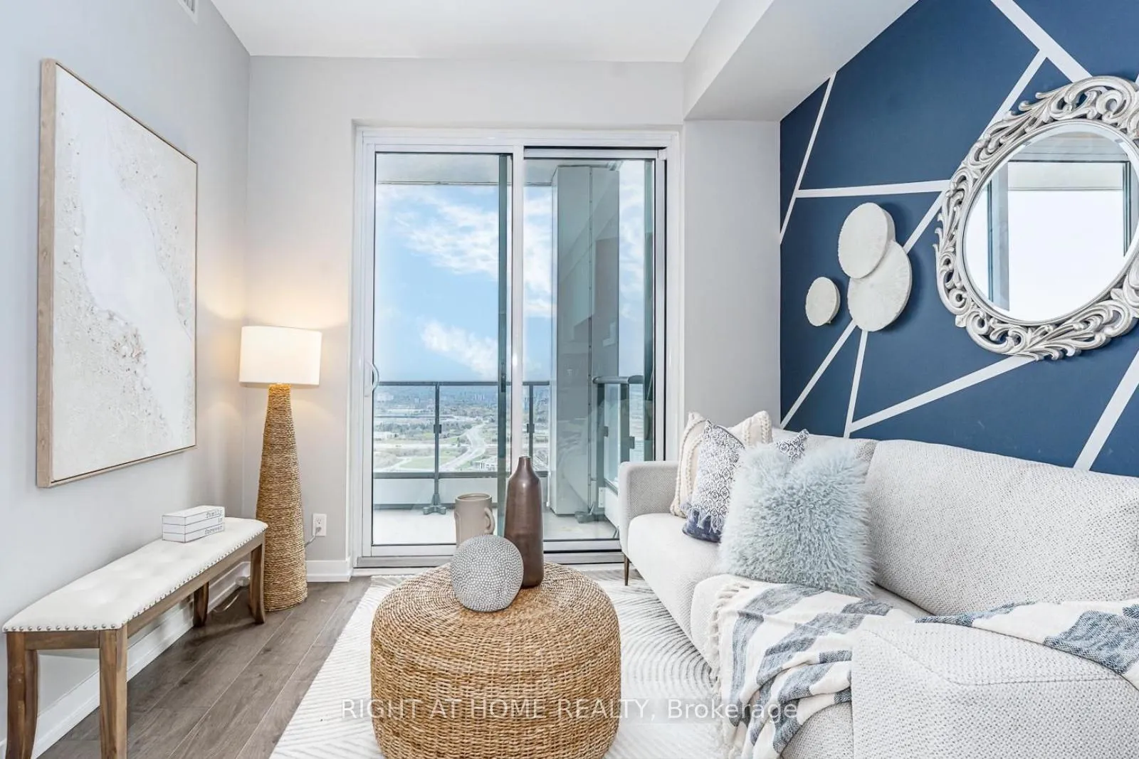 Photo 13 of Unit 5608, 950 Portage Parkway, Vaughan, Vaughan Corporate Centre — HOMEH