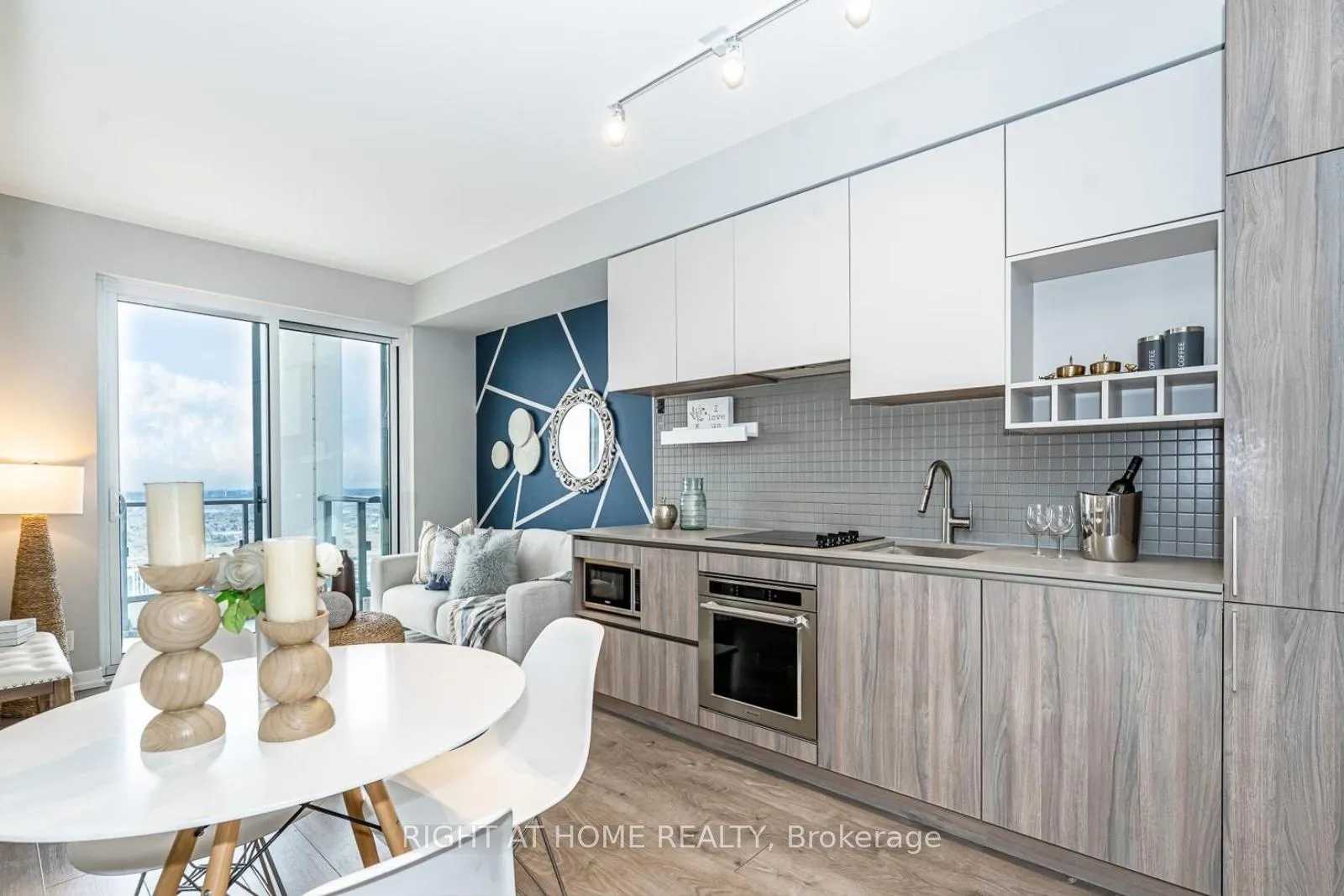 Photo 16 of Unit 5608, 950 Portage Parkway, Vaughan, Vaughan Corporate Centre — HOMEH