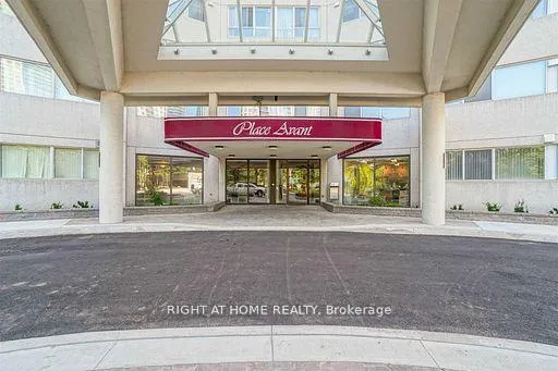 Photo 3 of Unit SPH8, 3700 Kaneff Crescent, Mississauga, Mississauga Valleys — HOMEH