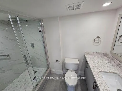 Photo 17 of Unit SPH8, 3700 Kaneff Crescent, Mississauga, Mississauga Valleys — HOMEH
