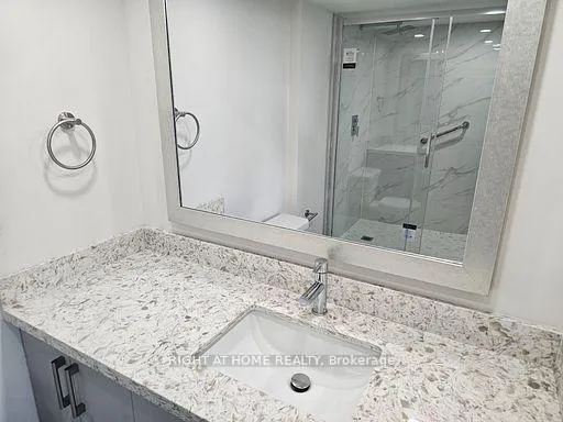 Photo 18 of Unit SPH8, 3700 Kaneff Crescent, Mississauga, Mississauga Valleys — HOMEH