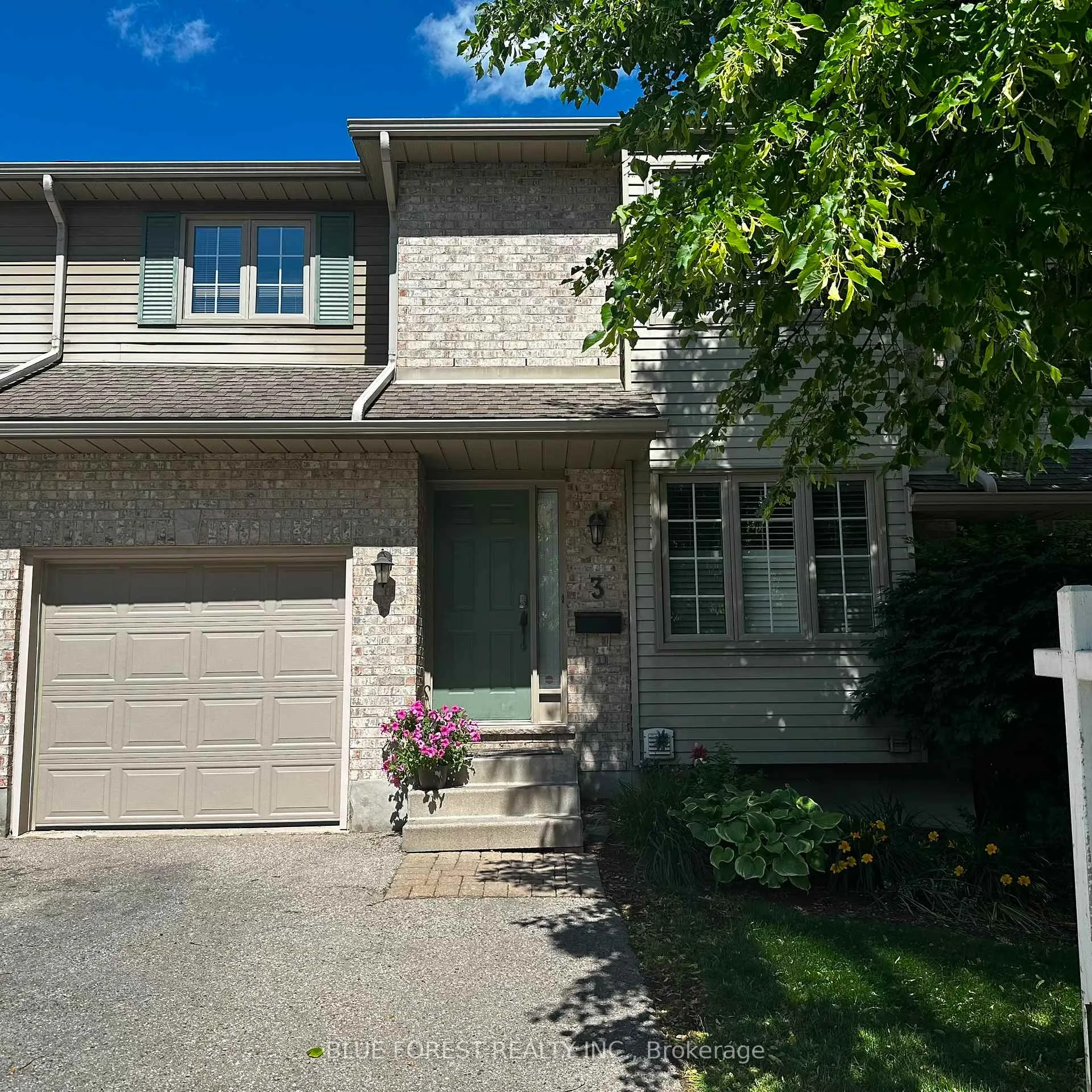Photo 2 of Unit 3, 410 Ambleside Drive, London, North A — HOMEH